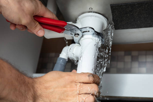 Best Sewage cleanup and water damage restoration  in Centralia, WA